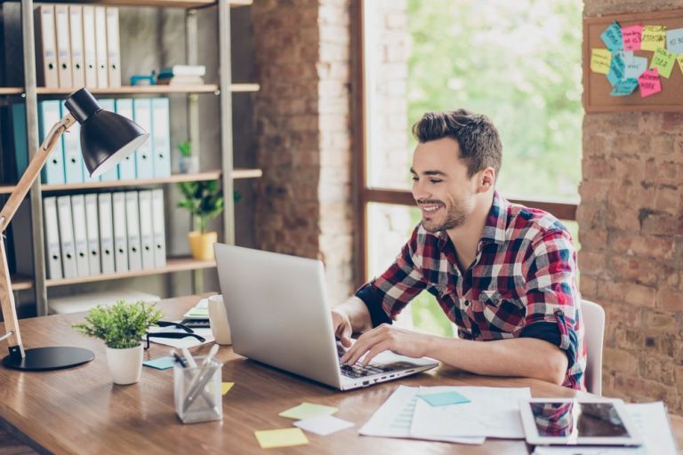 The rise of freelance work and its impact on personal financial planning in the US