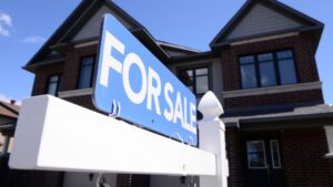 The impact of interest rates on real estate loan refinancing in the U.S.