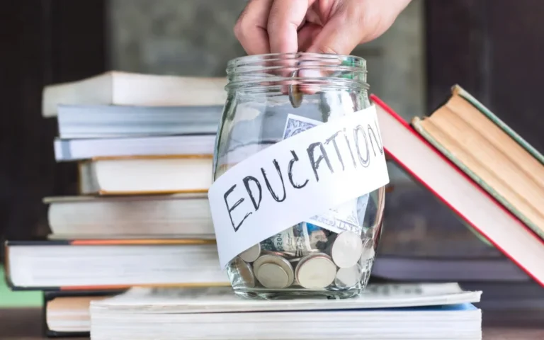 Saving strategies for parents planning their children’s college education in the US
