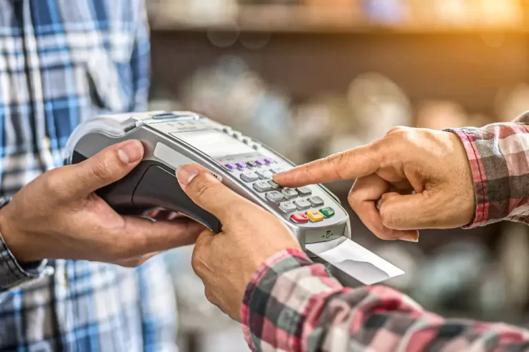 Managing minimum payments on credit cards in the USA!