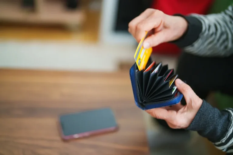 How to Pick the Best Credit Card for You in 4 Easy Steps