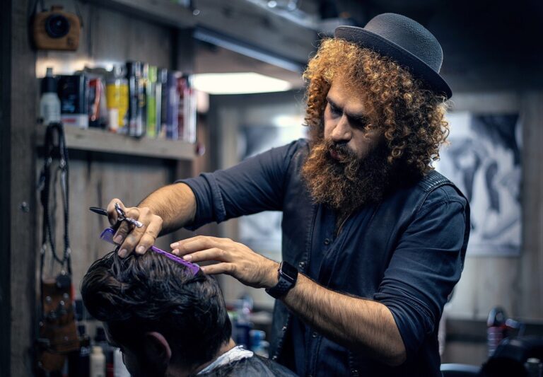 Conheça o Curso online de Corte de Cabelo Masculino da WR Educacional!