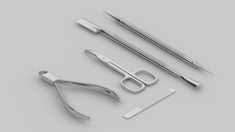 Conheça o Curso de Manicure e Pedicure da plataforma Cursos Abeline