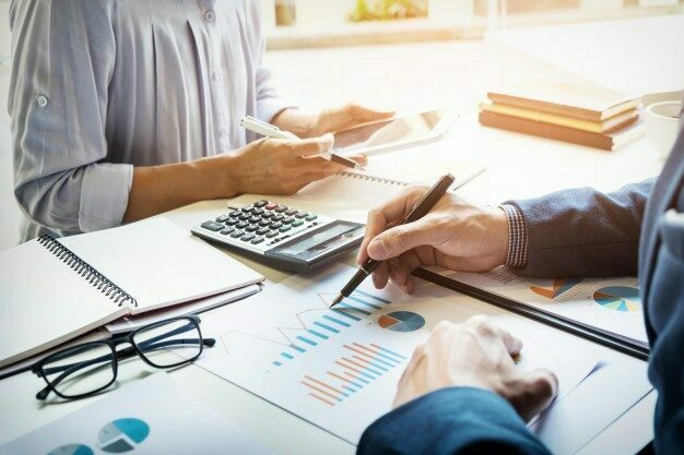 Curso de Administração e Finanças online e gratuito
