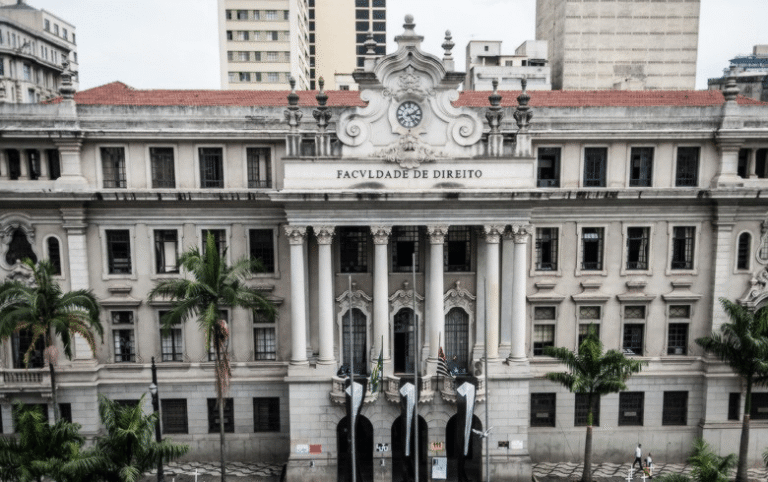 USP oferece curso sobre Ciência Política online e gratuito
