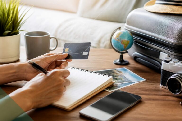 Cartão Nomad versus Cartão DM Visa: Quem vence na disputa de benefícios?