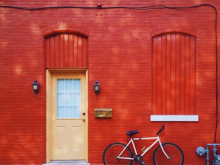 The challenges and opportunities of real estate crowdfunding in the US